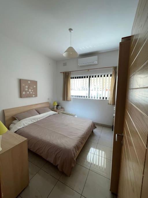 Lovely, Modern, Bright Maisonette. Heart Of Sliema Bagian luar foto